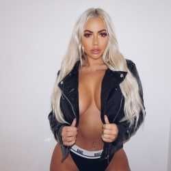 @hollyhaganx