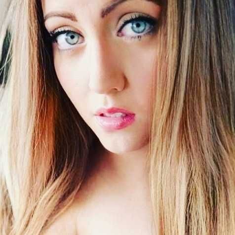 @hollyhartfree