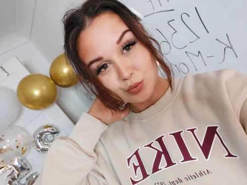@hollykitten