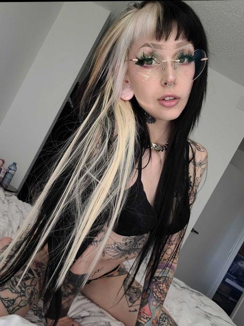 @holyrollerbabie