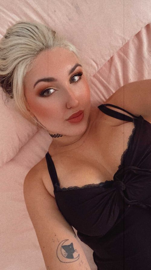 @hornypeach23
