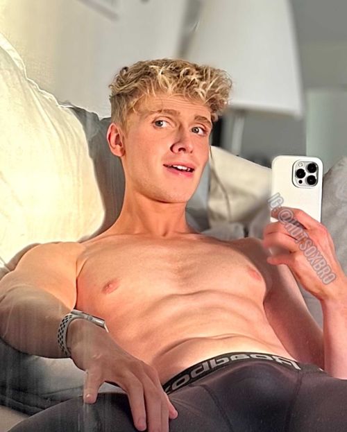 @hot.sox.bro