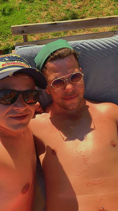 @hot_gaycouple nude hot_gaycouple nude