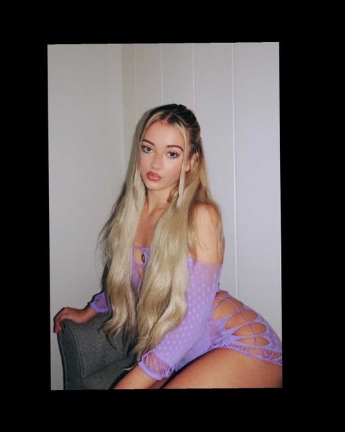 @hotblondiegal