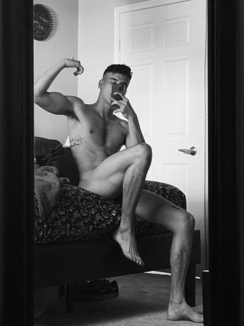 @hotboy111