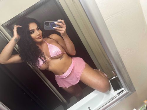 @hottestlatina