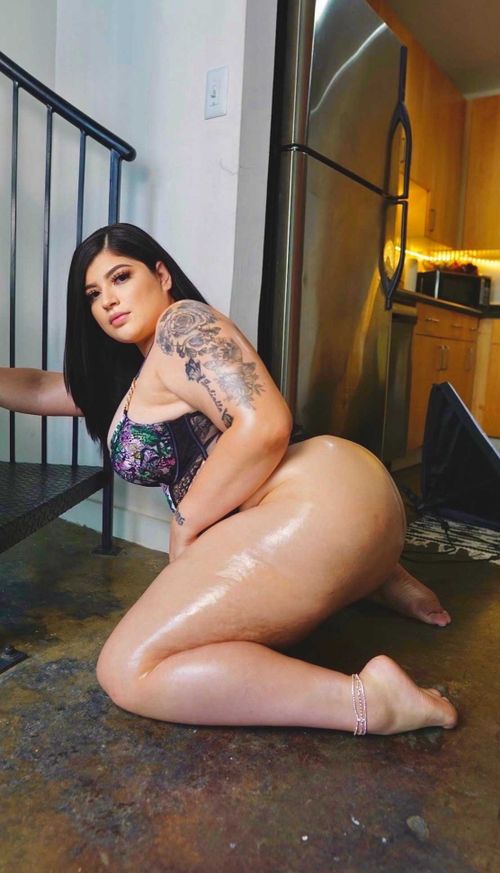 @iamyummyyams