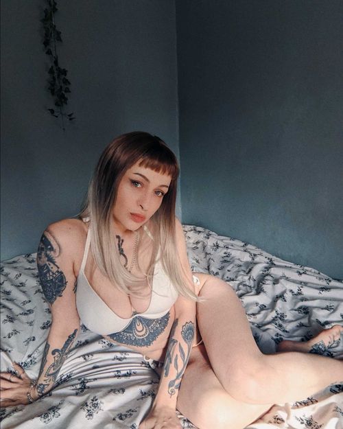 @insvlar nude insvlar nude