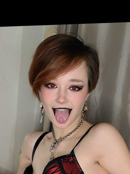 @isabellahades