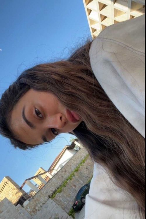 @itsarawhattt