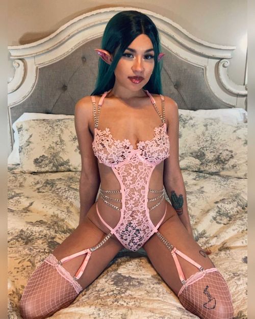 @itshellogabi