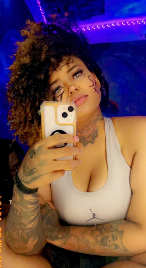 @itshennedusse