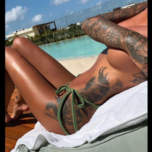 @itslaurendotcom nude itslaurendotcom nude