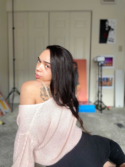 @itspremiumbabyy