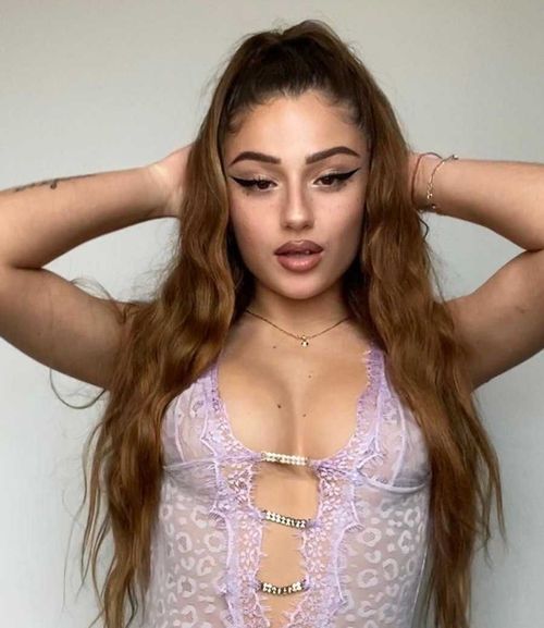 @janiss_oficial