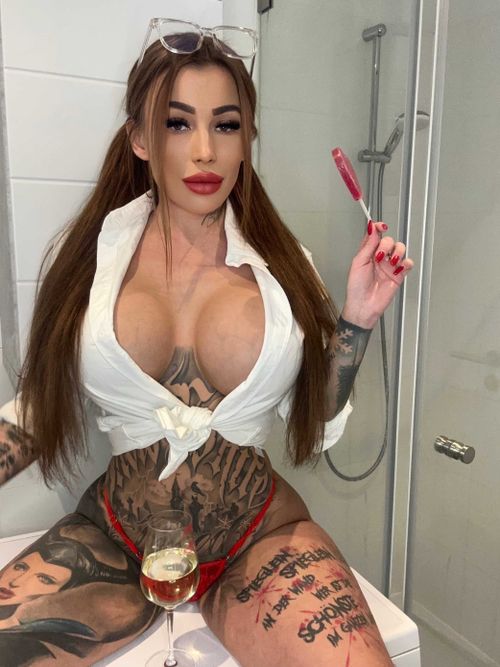 @jennaswhite
