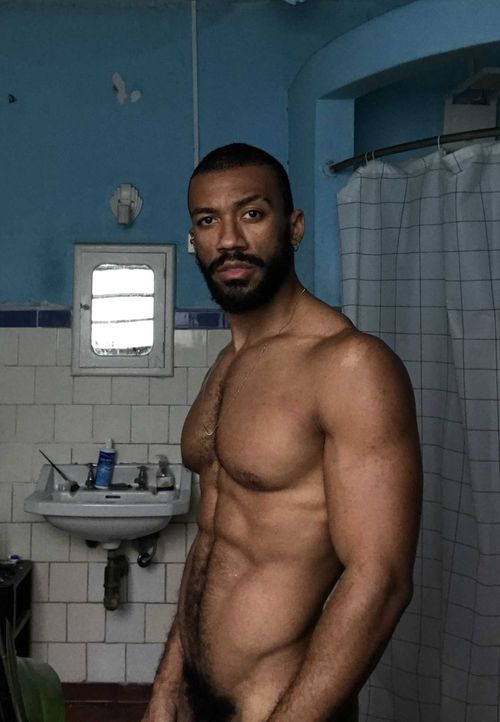 @jhoownas
