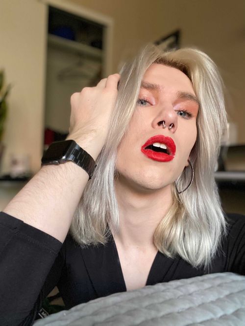 @johnnyxlust