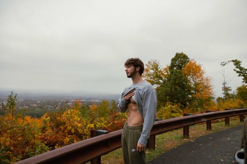 joshbigoshfree nude