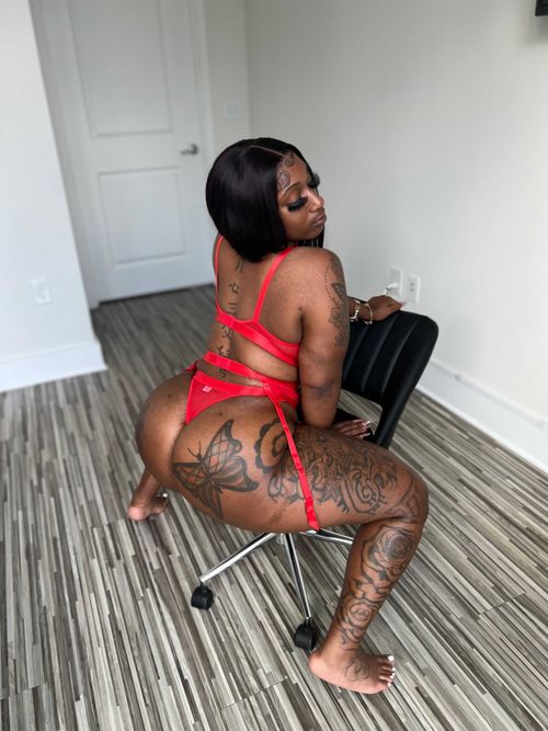 @juicyboooty23
