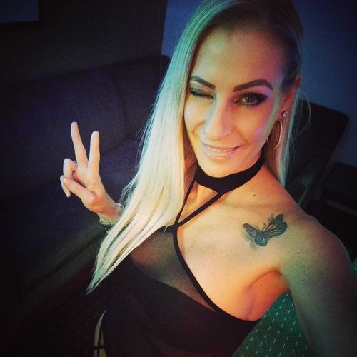 @juicysexyblonde