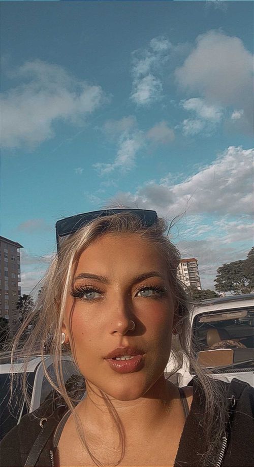 @juicytay