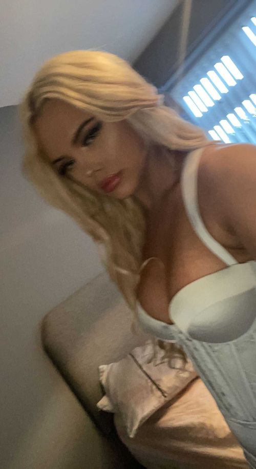 @junehealex