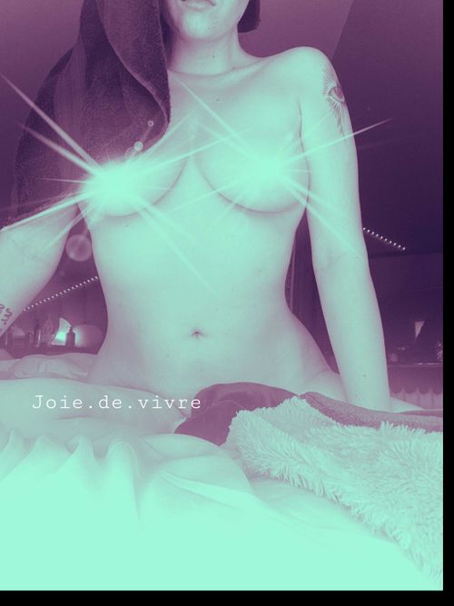 @juneriot.free nude juneriot.free nude