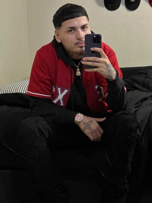 @juusterr