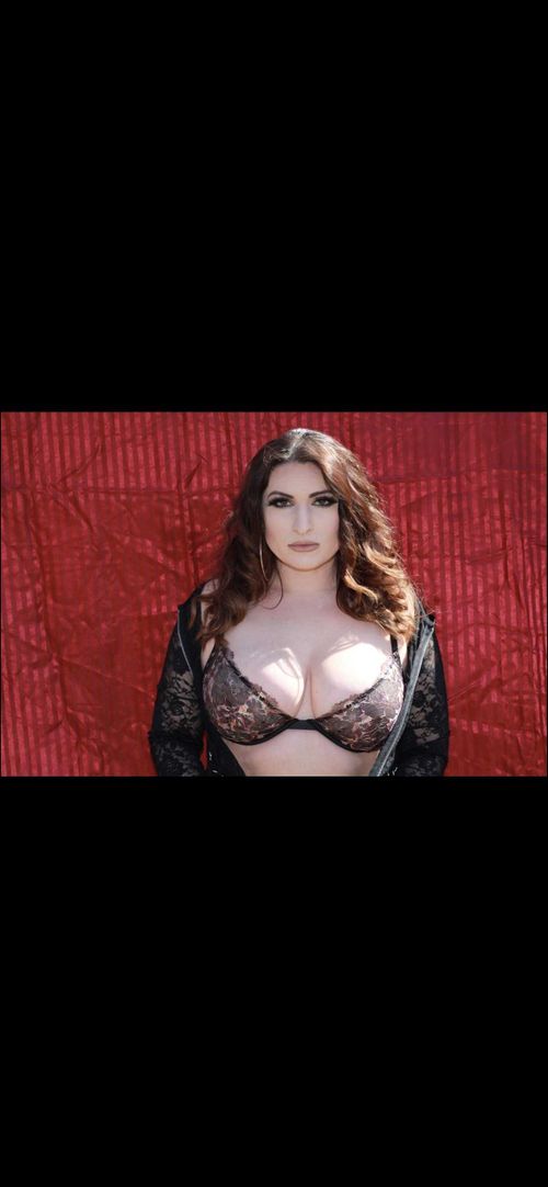 @kandimagz