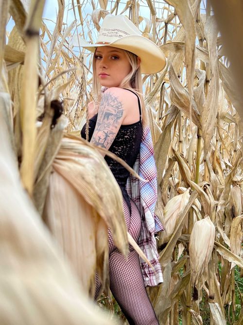 @kaylacain