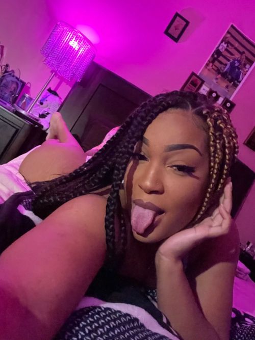 @kendallpurr