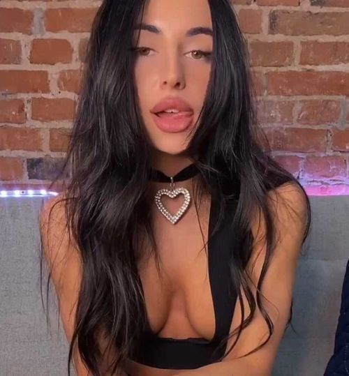 @kitana_free
