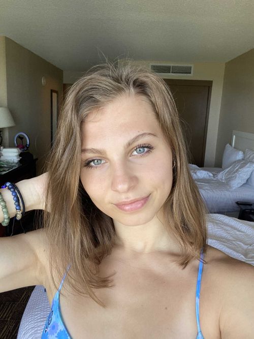 @kjanecaron