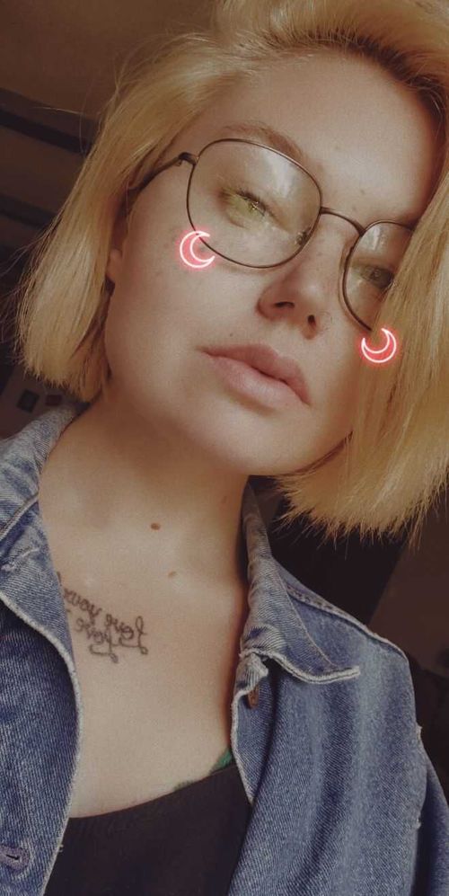 @knoelm