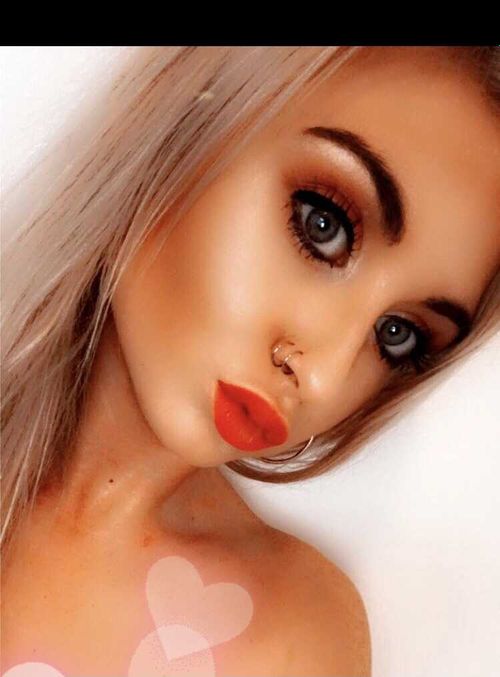 @lani_lou_xox