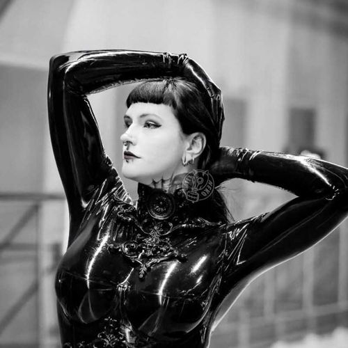 @latex_neko