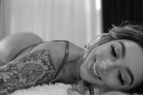 @laura_ashleey nude laura_ashleey nude
