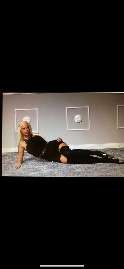 @laura_reeperbahn nude laura_reeperbahn nude