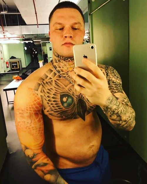 @leonjonesxxx