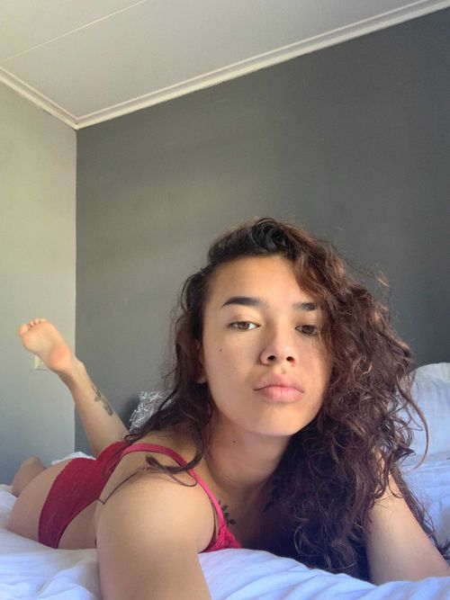 @leyalikesyou