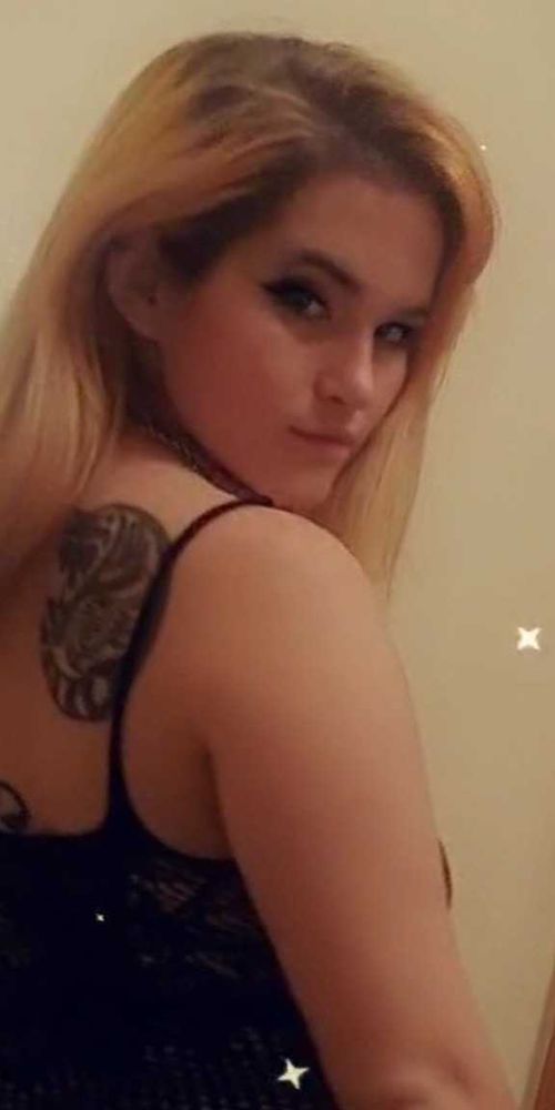 @libbylouwho