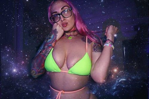 @liltaylagang