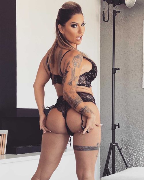 @lilyveronioficial