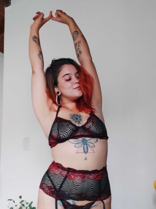 @littlehoneyshroom