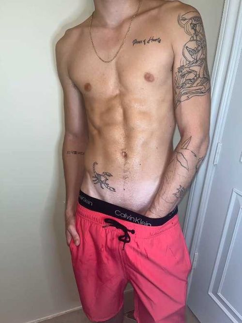 @loganfoxx_of