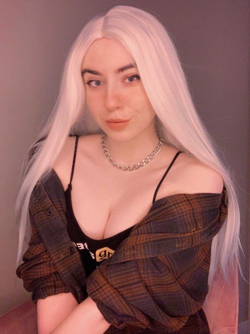 @lolafawn