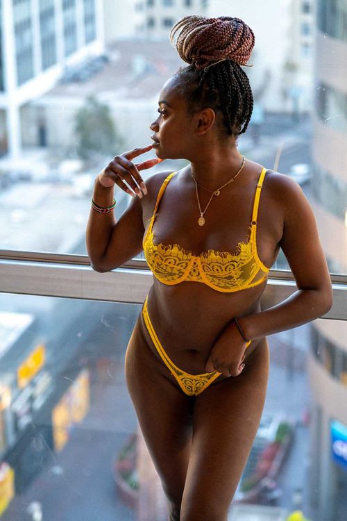 @lolafina