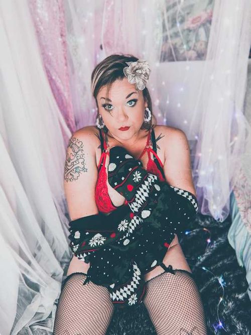 @loveisafetish