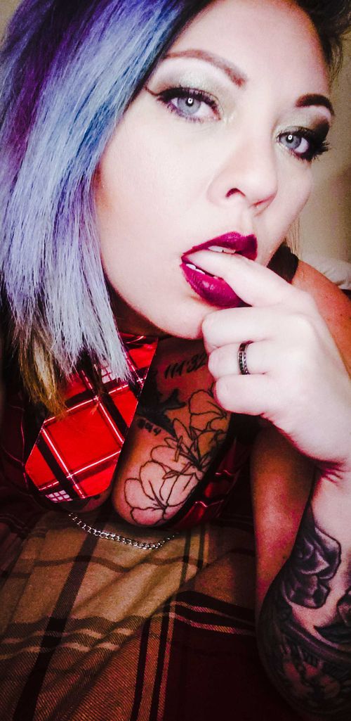 @lovelyaddiction